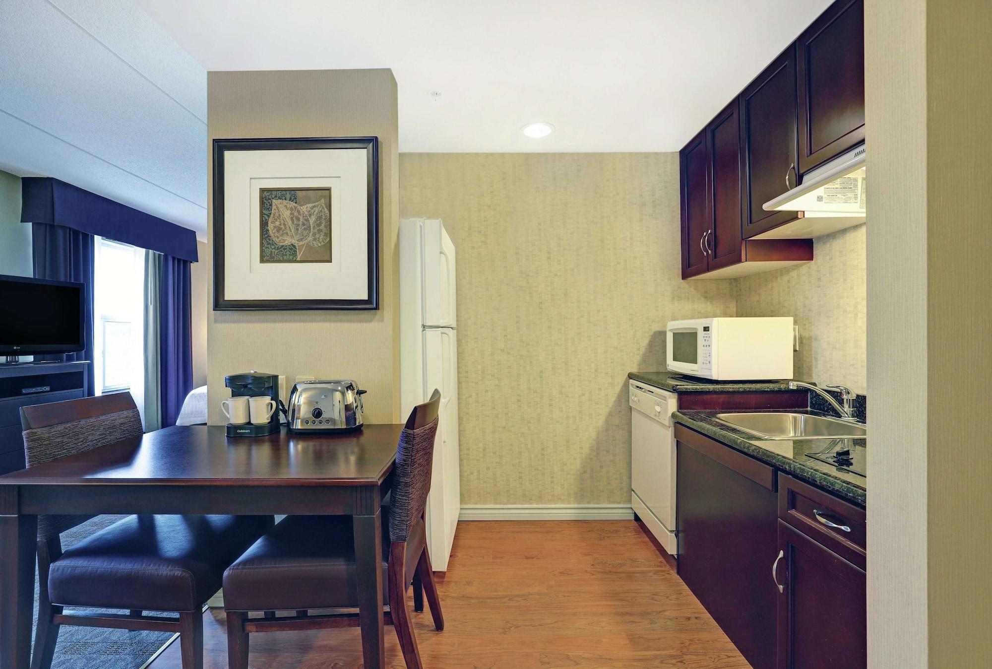 Homewood Suites By Hilton Cambridge-Waterloo, Ontario Εξωτερικό φωτογραφία