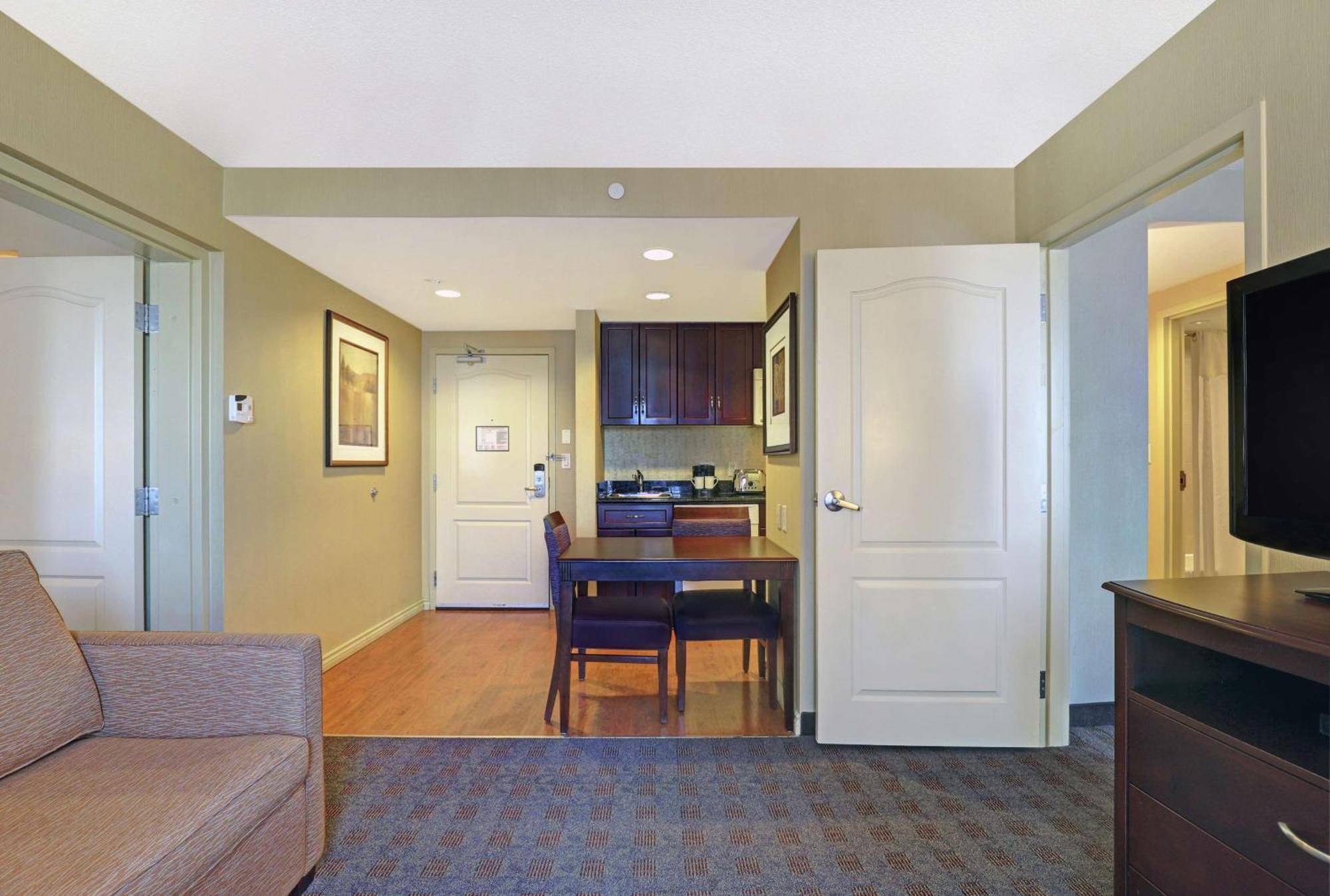 Homewood Suites By Hilton Cambridge-Waterloo, Ontario Εξωτερικό φωτογραφία