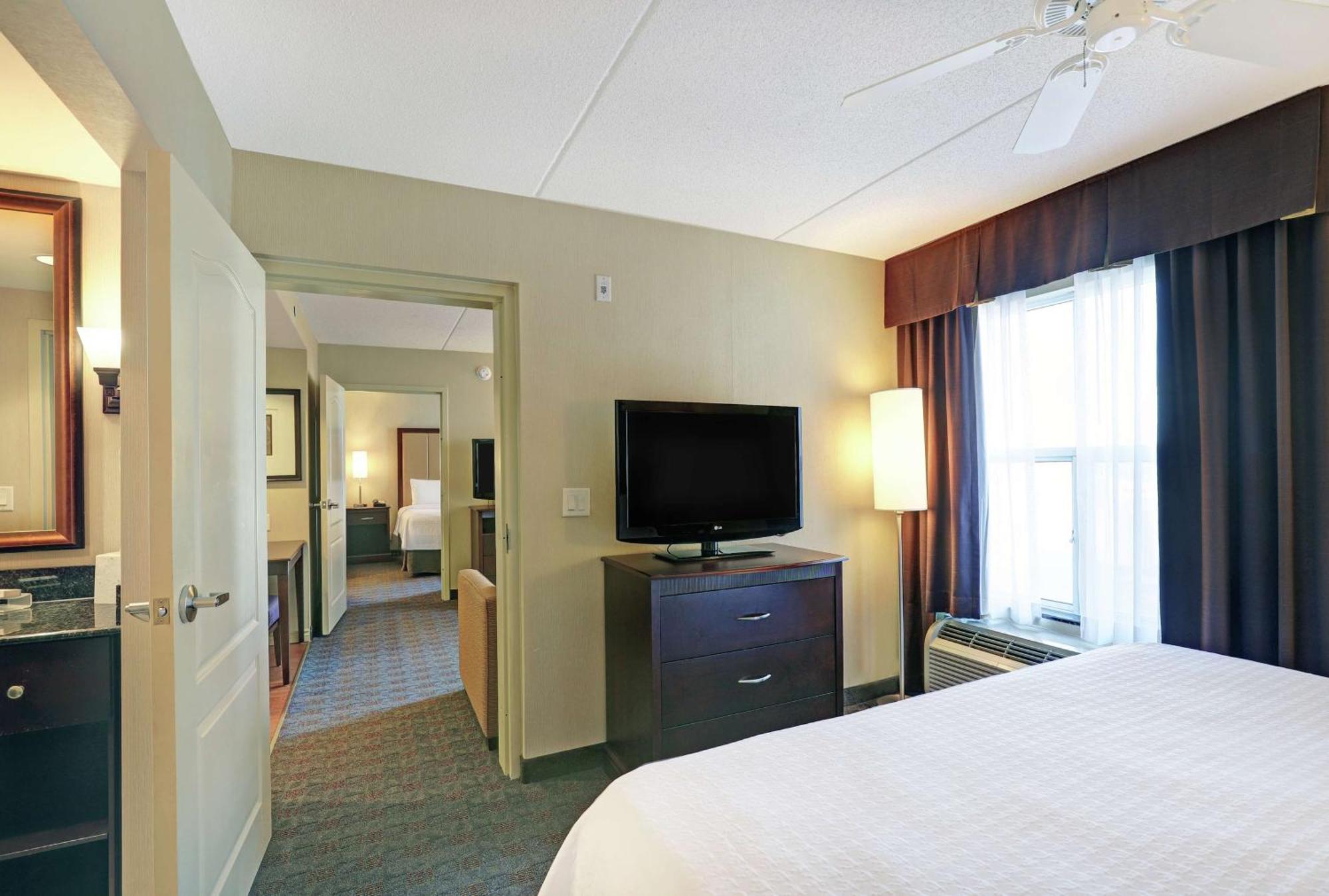 Homewood Suites By Hilton Cambridge-Waterloo, Ontario Εξωτερικό φωτογραφία