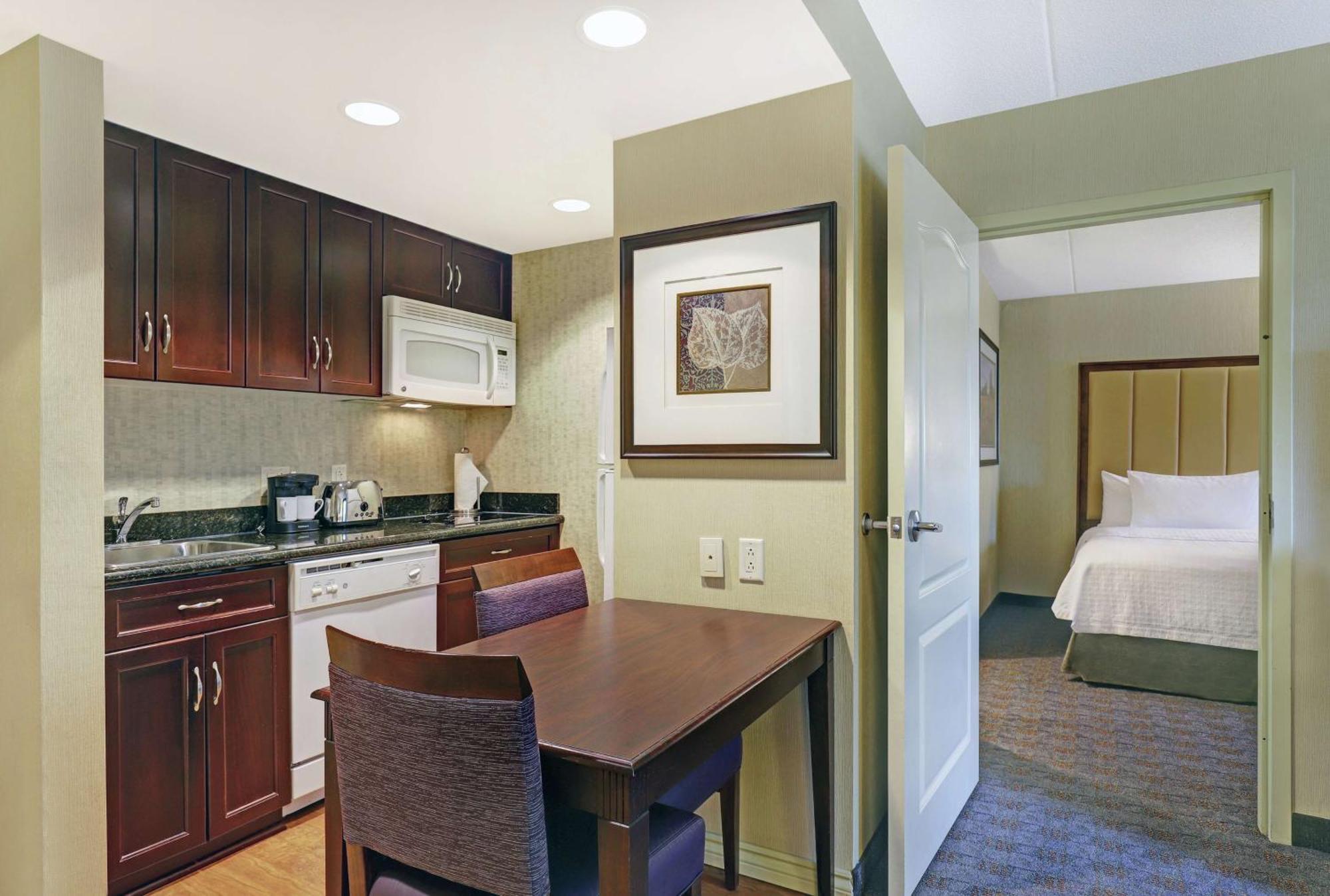 Homewood Suites By Hilton Cambridge-Waterloo, Ontario Εξωτερικό φωτογραφία