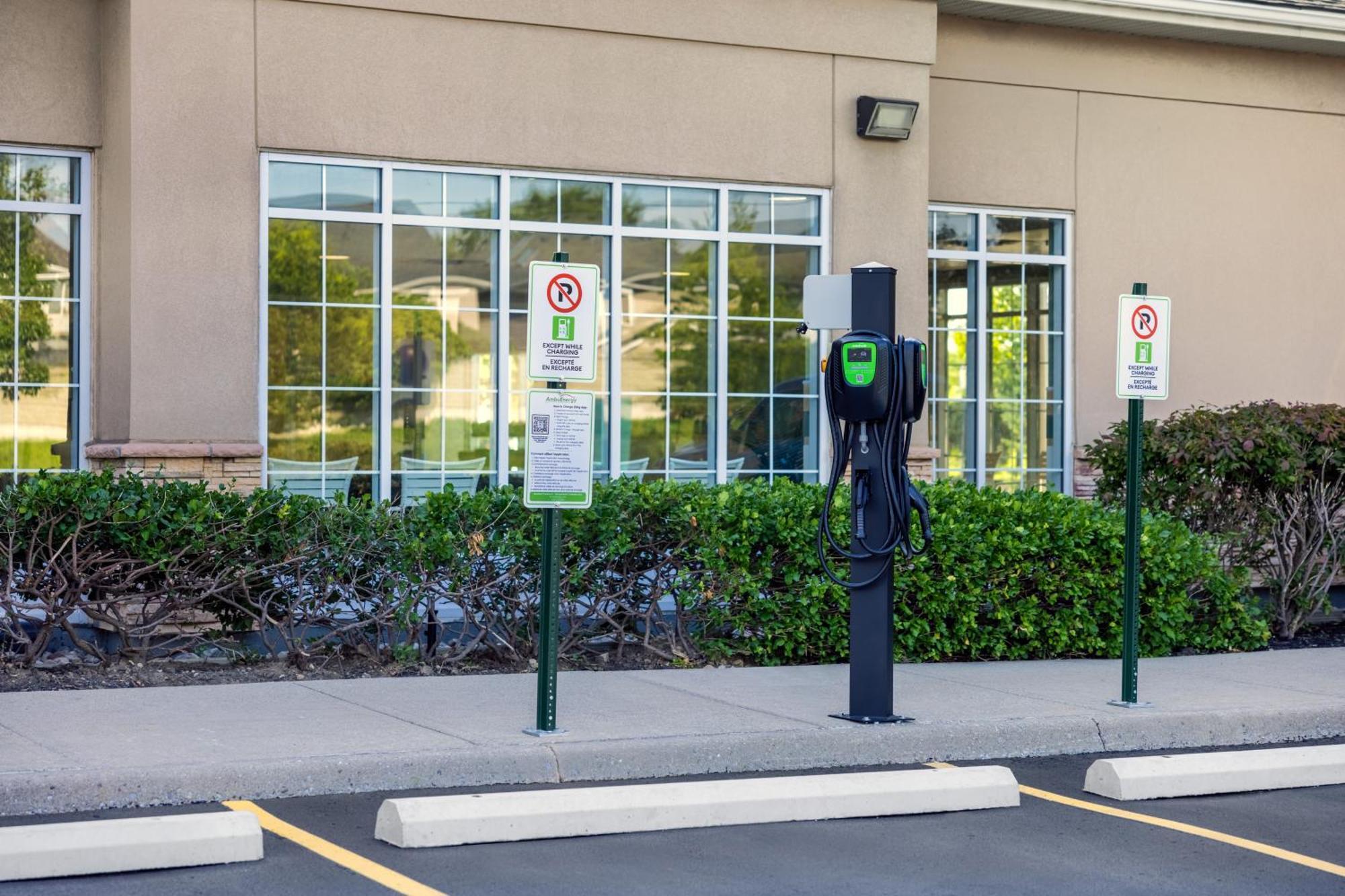 Homewood Suites By Hilton Cambridge-Waterloo, Ontario Εξωτερικό φωτογραφία